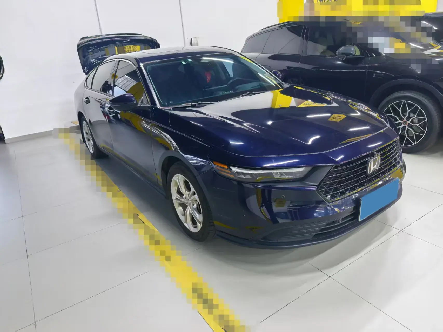 2023 HONDA ACCORD thumbnail 2