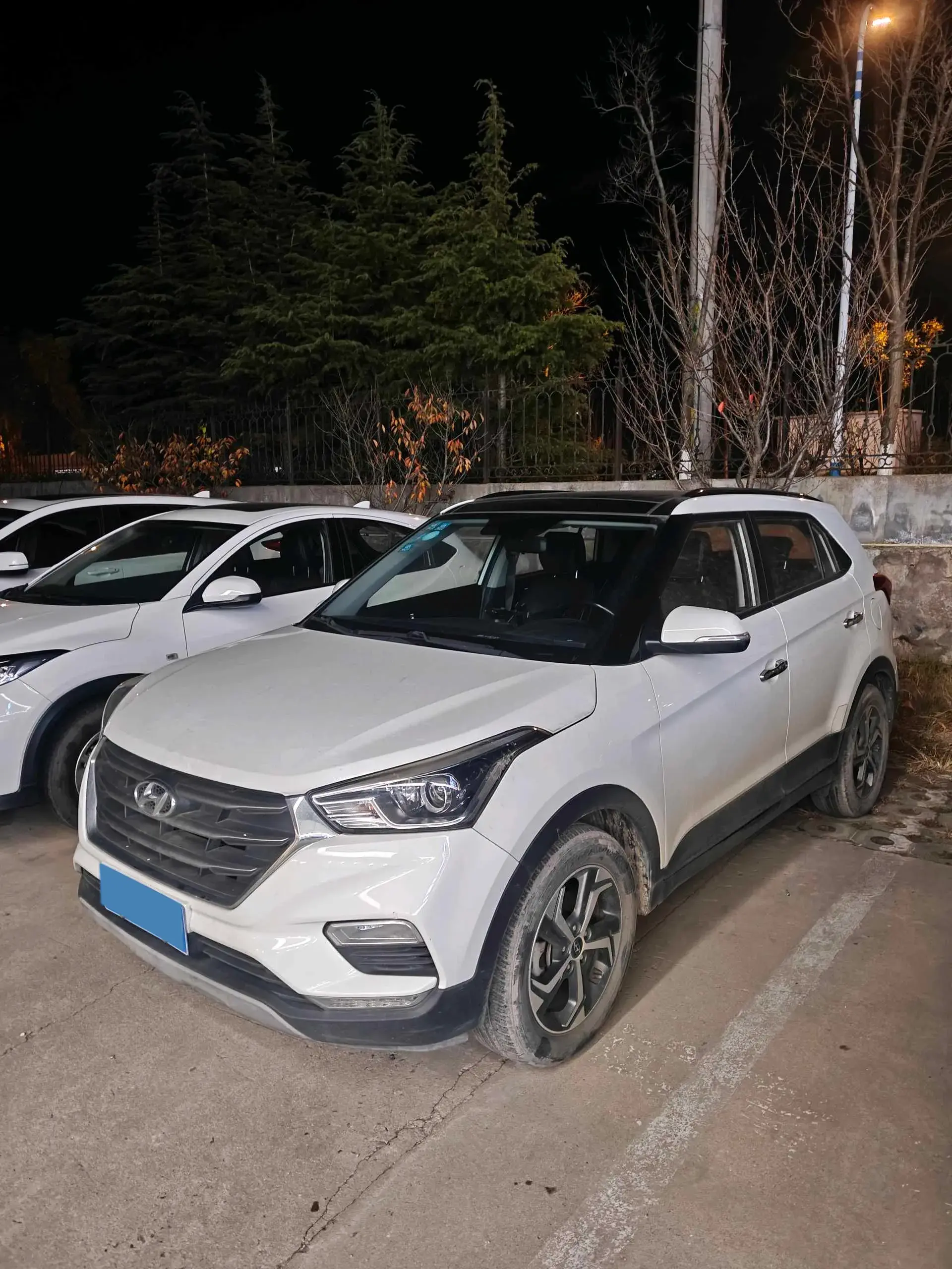 2017 HYUNDAI IX25 view 1