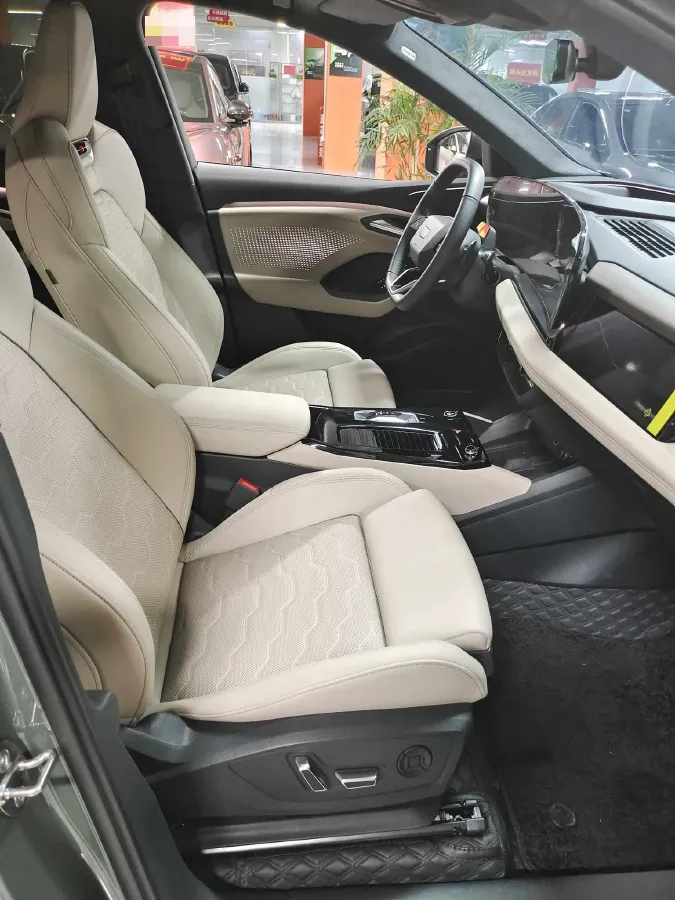 2026 Audi Q6L Sportback e-tron BEV,autocango,china used car exporter,china ev exporter,chinese used car exporter,chinese used ev exporter