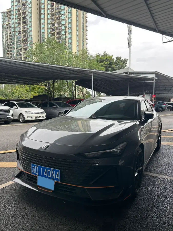 2022 ChangAn UNI-V 1.5T 188HP L4 7DCT