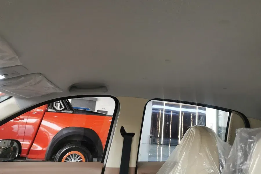 2025 WuLing HongGuang MINI EV BEV 16.2KWH,autocango,china used car exporter,china ev exporter,chinese used car exporter,chinese used ev exporter