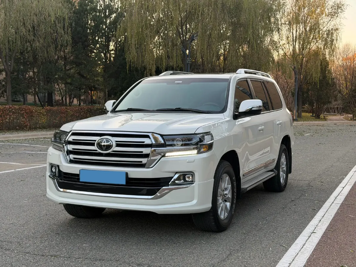 2015 Toyota Land Cruiser 4.6L 310HP V8 6AT,autocango,china used car exporter,china ev exporter,chinese used car exporter,chinese used ev exporter