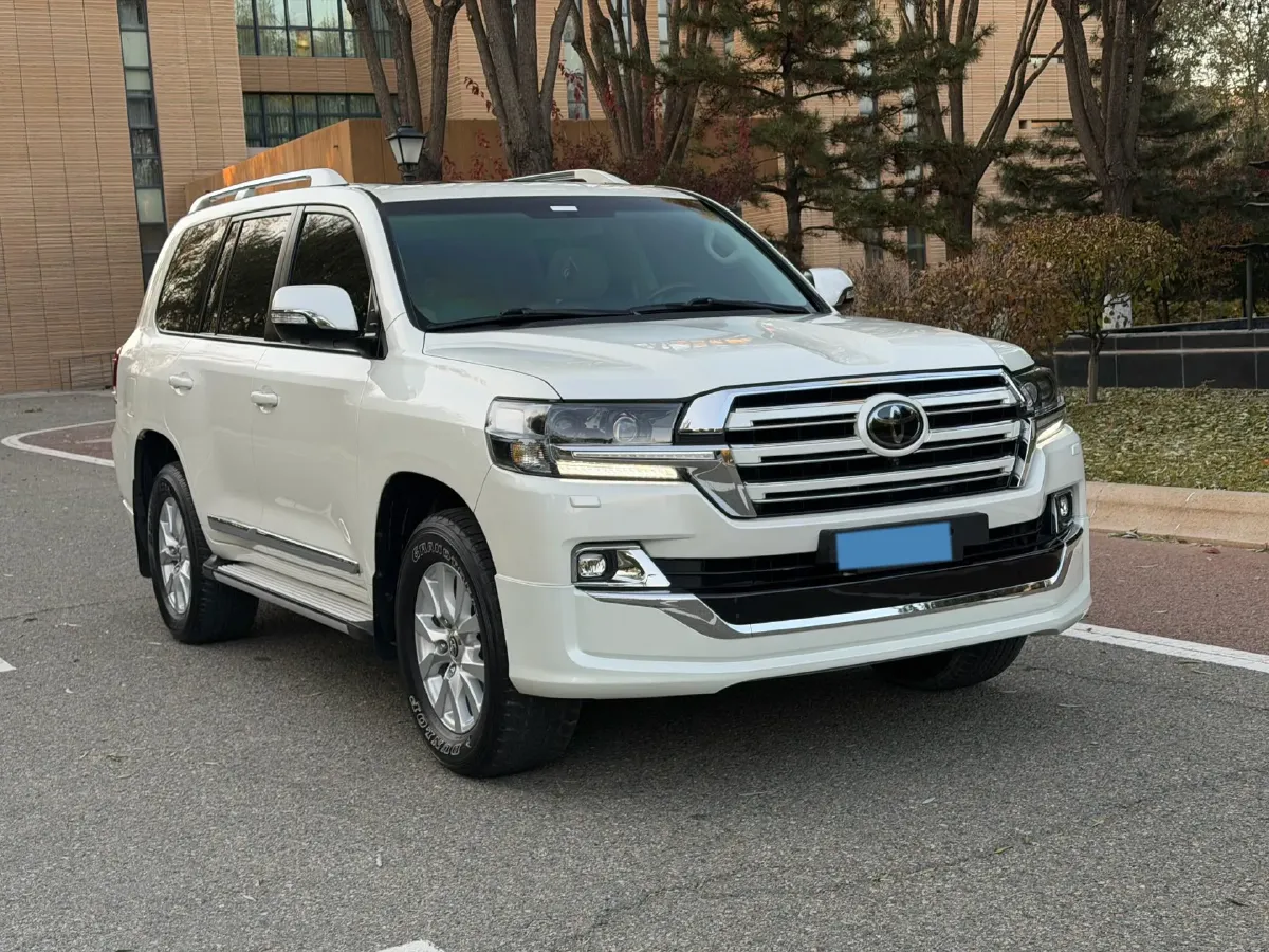 2015 Toyota Land Cruiser 4.6L 310HP V8 6AT,autocango,china used car exporter,china ev exporter,chinese used car exporter,chinese used ev exporter