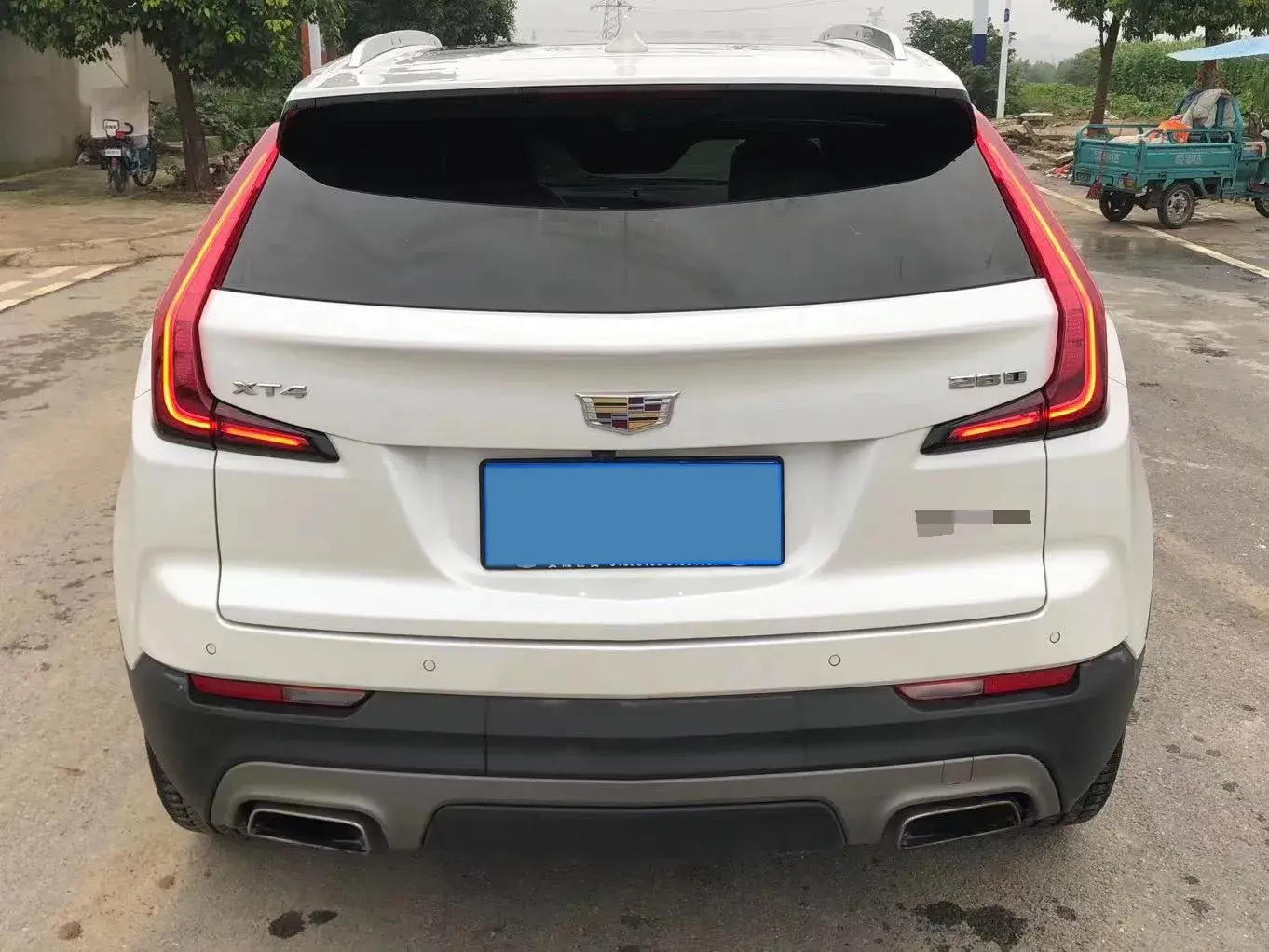 2021 CADILLAC XT4 thumbnail 3