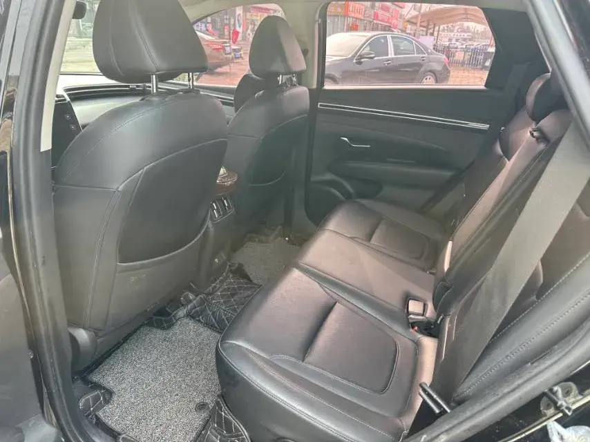 2021 HYUNDAI TUCSON thumbnail 3