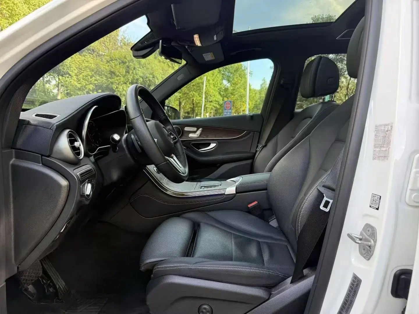 2020 MERCEDES-BENZ GLC thumbnail 4