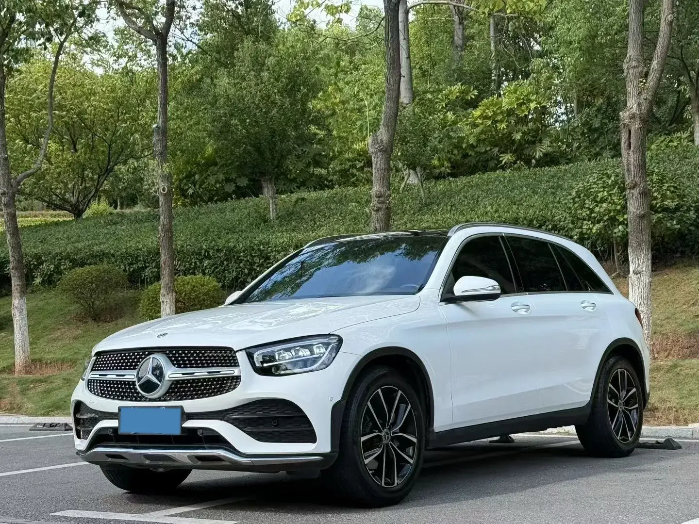 2020 MERCEDES-BENZ GLC view 1
