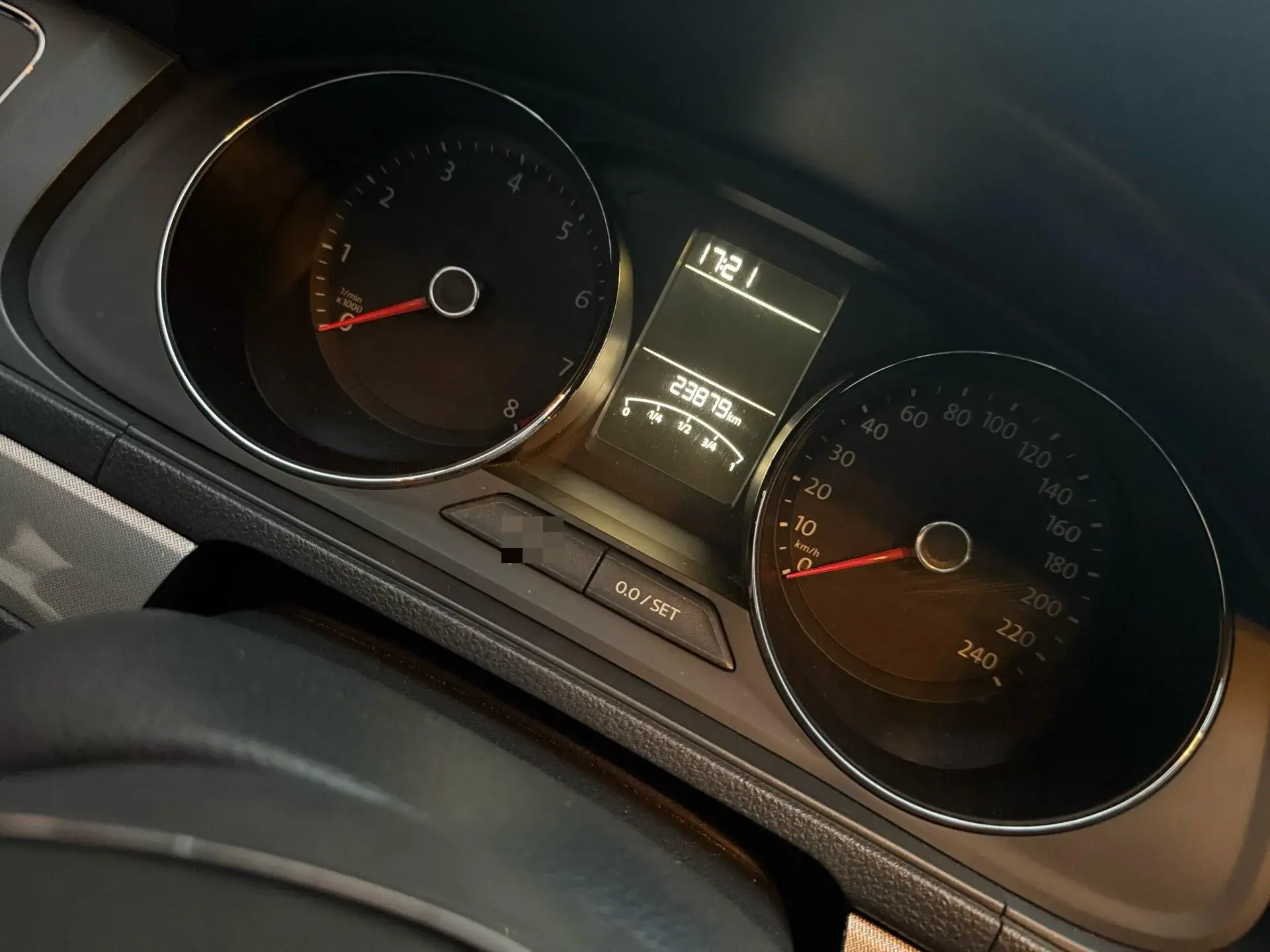 2017 VOLKSWAGEN LAVIDA thumbnail 4