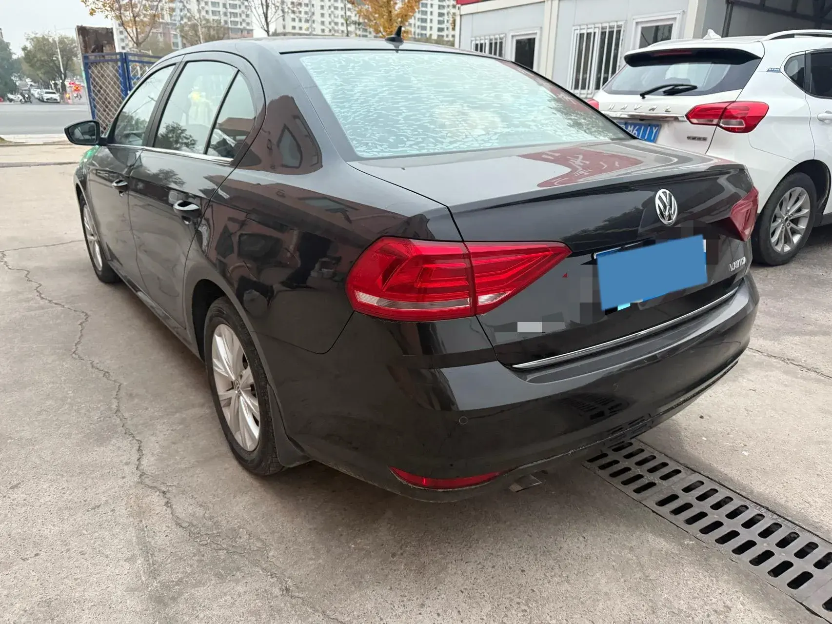 2017 VOLKSWAGEN LAVIDA thumbnail 2