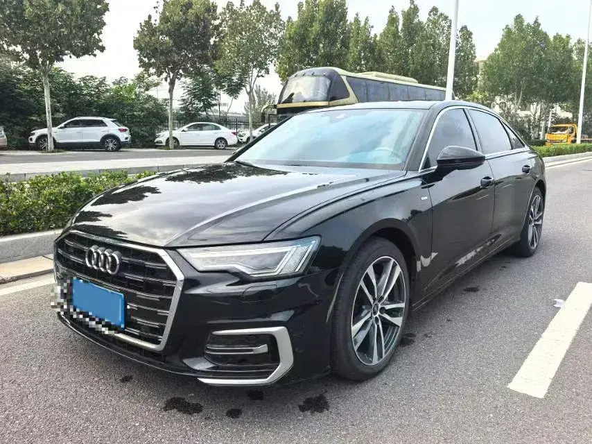 2023 AUDI A6L view 1