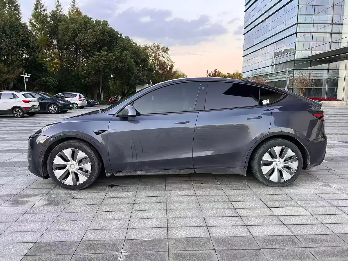 2021 Tesla Model Y BEV 60KWH,autocango,china used car exporter,china ev exporter,chinese used car exporter,chinese used ev exporter