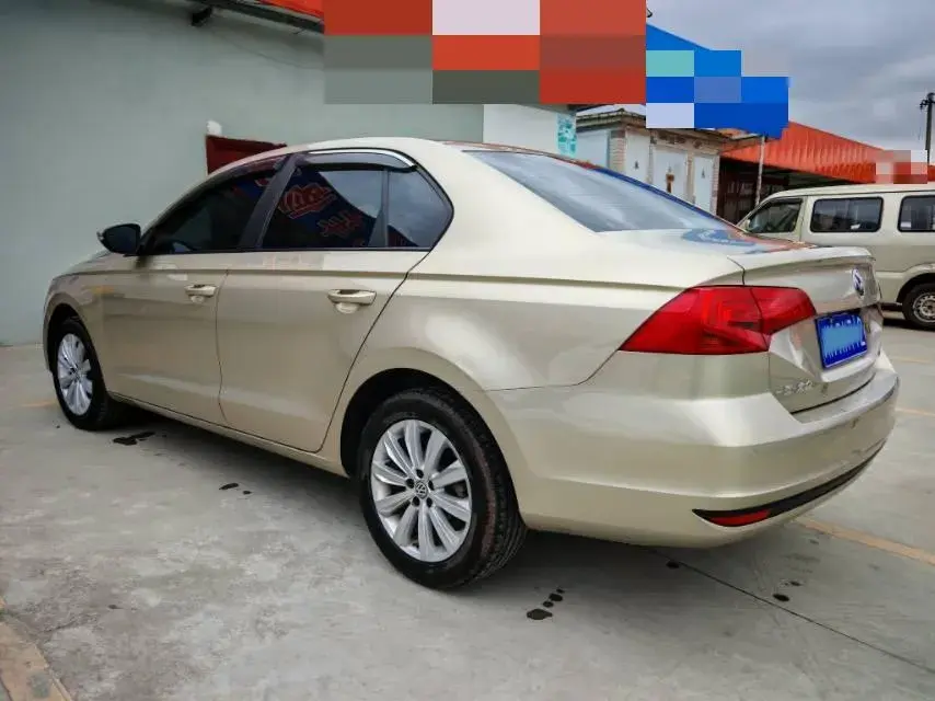 2019 VOLKSWAGEN BORA thumbnail 4