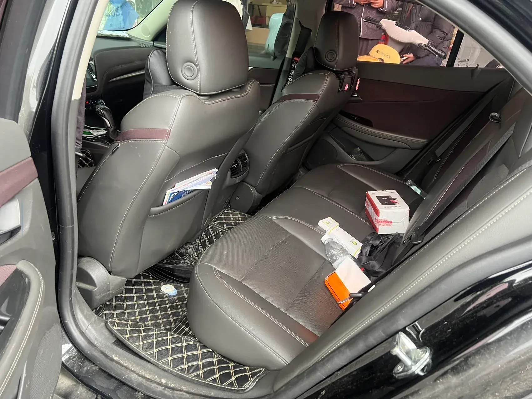 2018 CHEVROLET MALIBU thumbnail 4