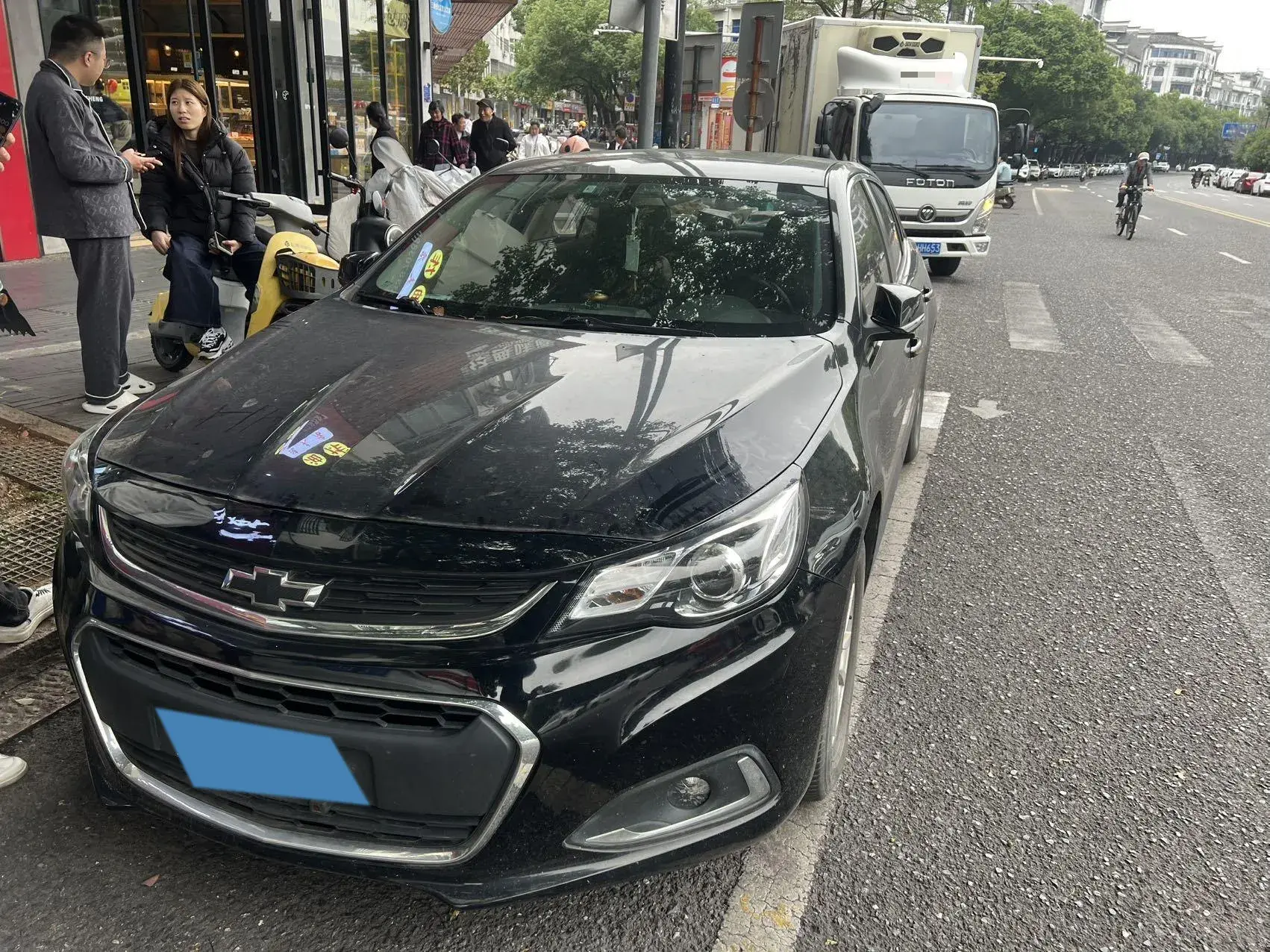 2018 CHEVROLET MALIBU view 1