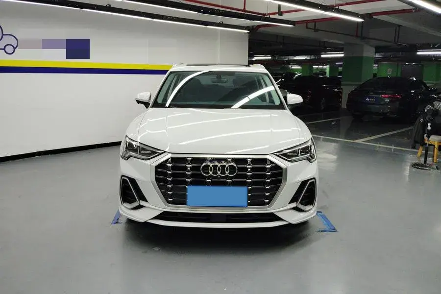 2023 AUDI Q3 thumbnail 2