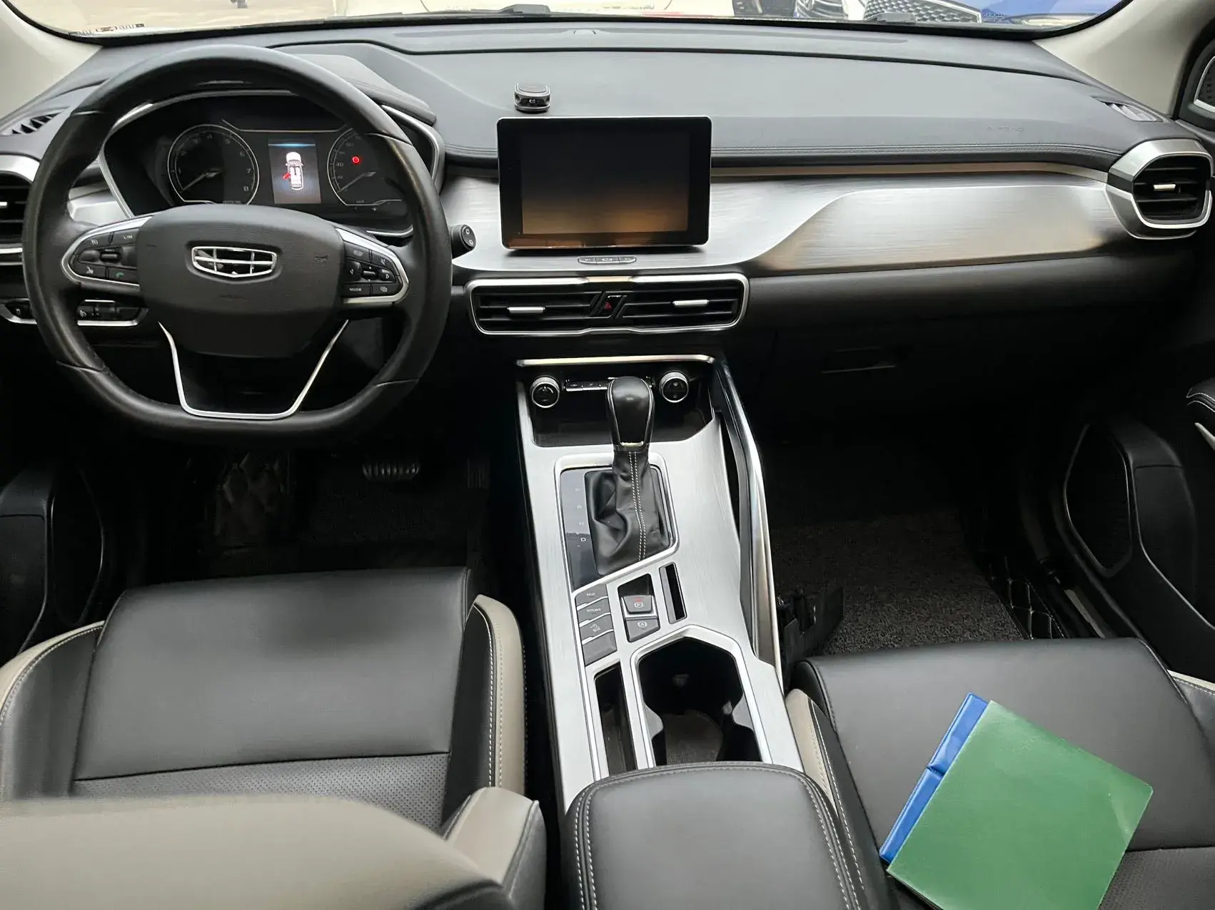 2020 GEELY COOLRAY thumbnail 3