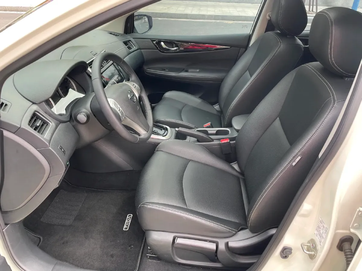 2021 Nissan Tiida 1.6L 122HP L4 CVT,autocango,china used car exporter,china ev exporter,chinese used car exporter,chinese used ev exporter