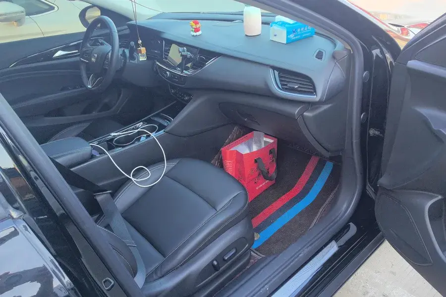 2024 BUICK REGAL thumbnail 4