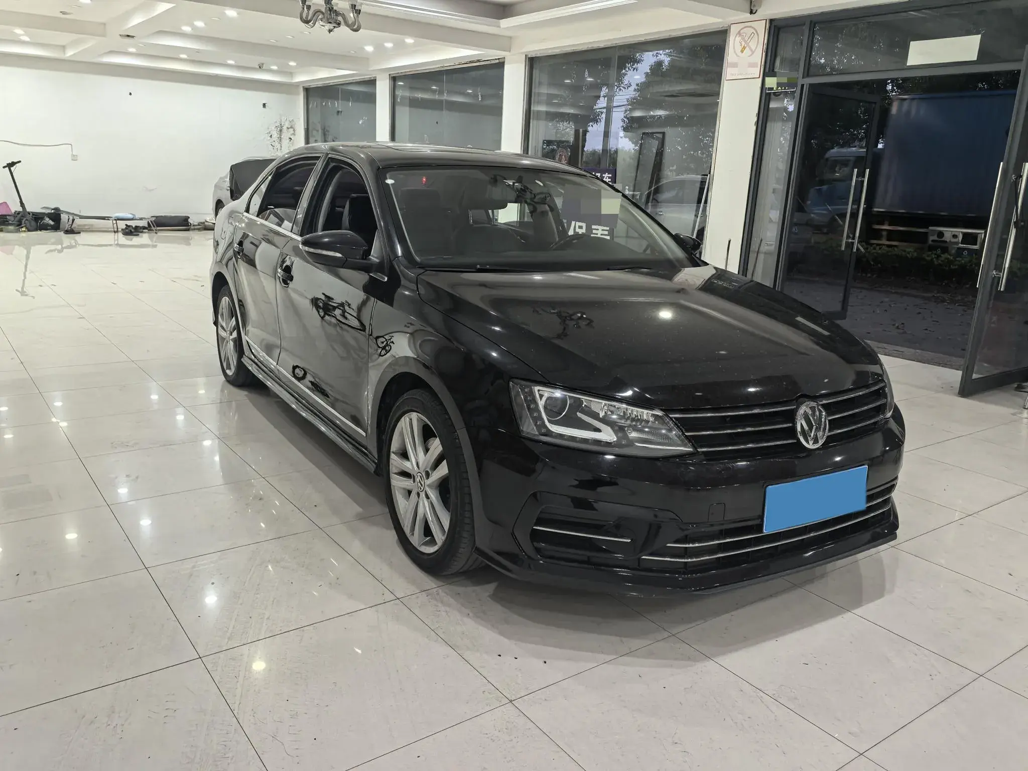 2018 VOLKSWAGEN SAGITAR thumbnail 2