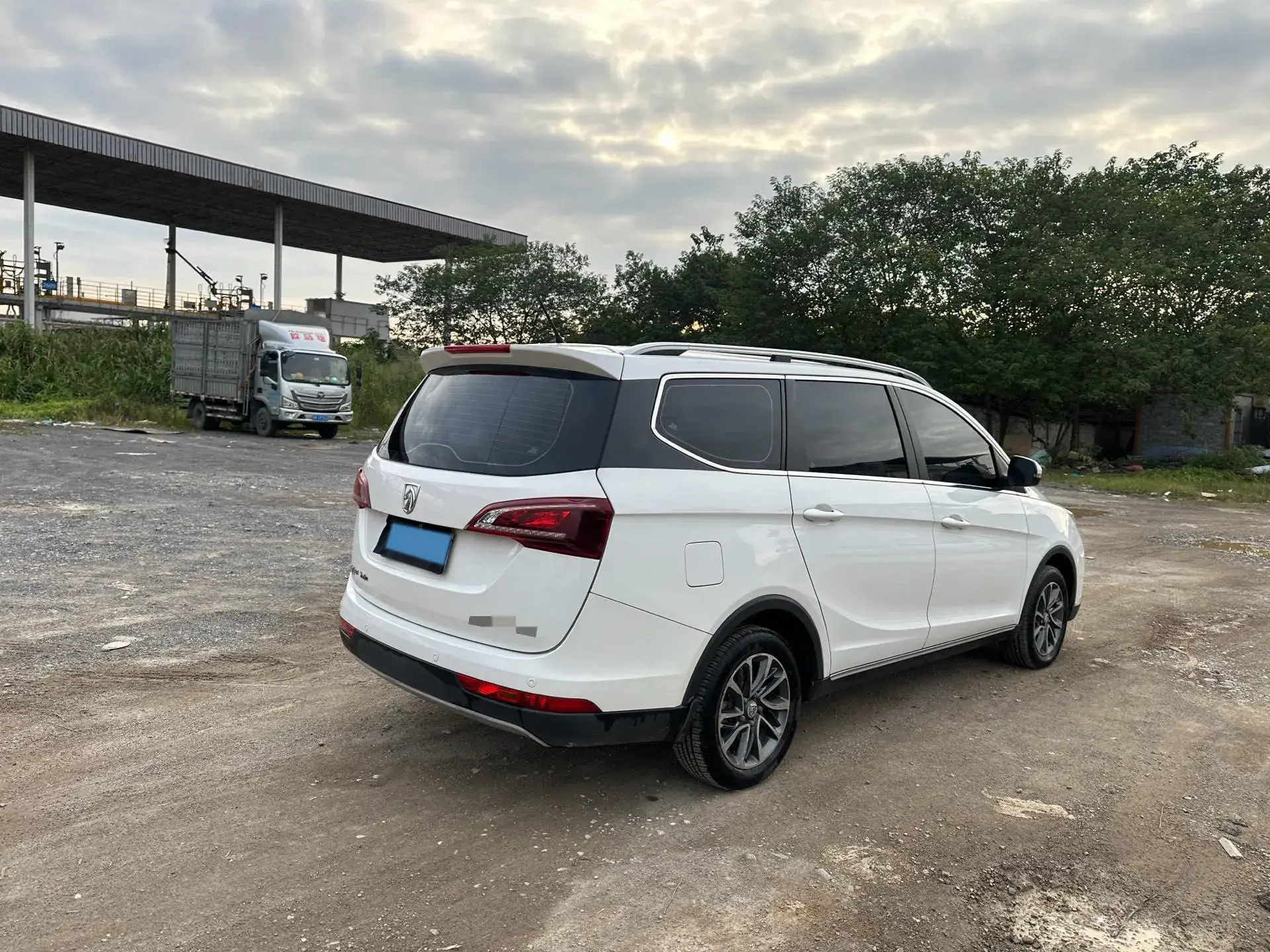 2019 BAOJUN 730 thumbnail 4