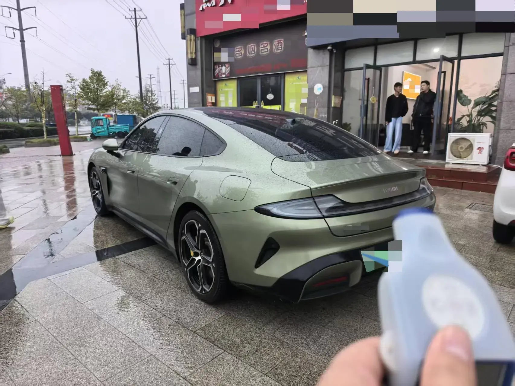 2024 MI SU7 thumbnail 3