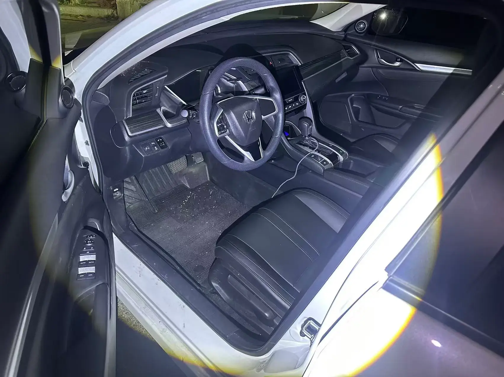 2019 HONDA CIVIC thumbnail 3