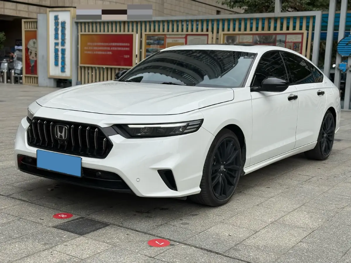 2023 Honda Inspire 1.5T 192HP L4 CVT