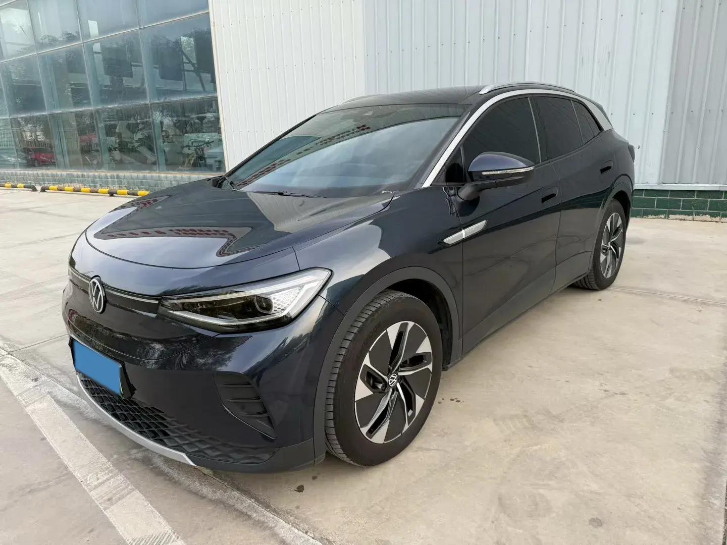 2022 VOLKSWAGEN ID.4 view 1