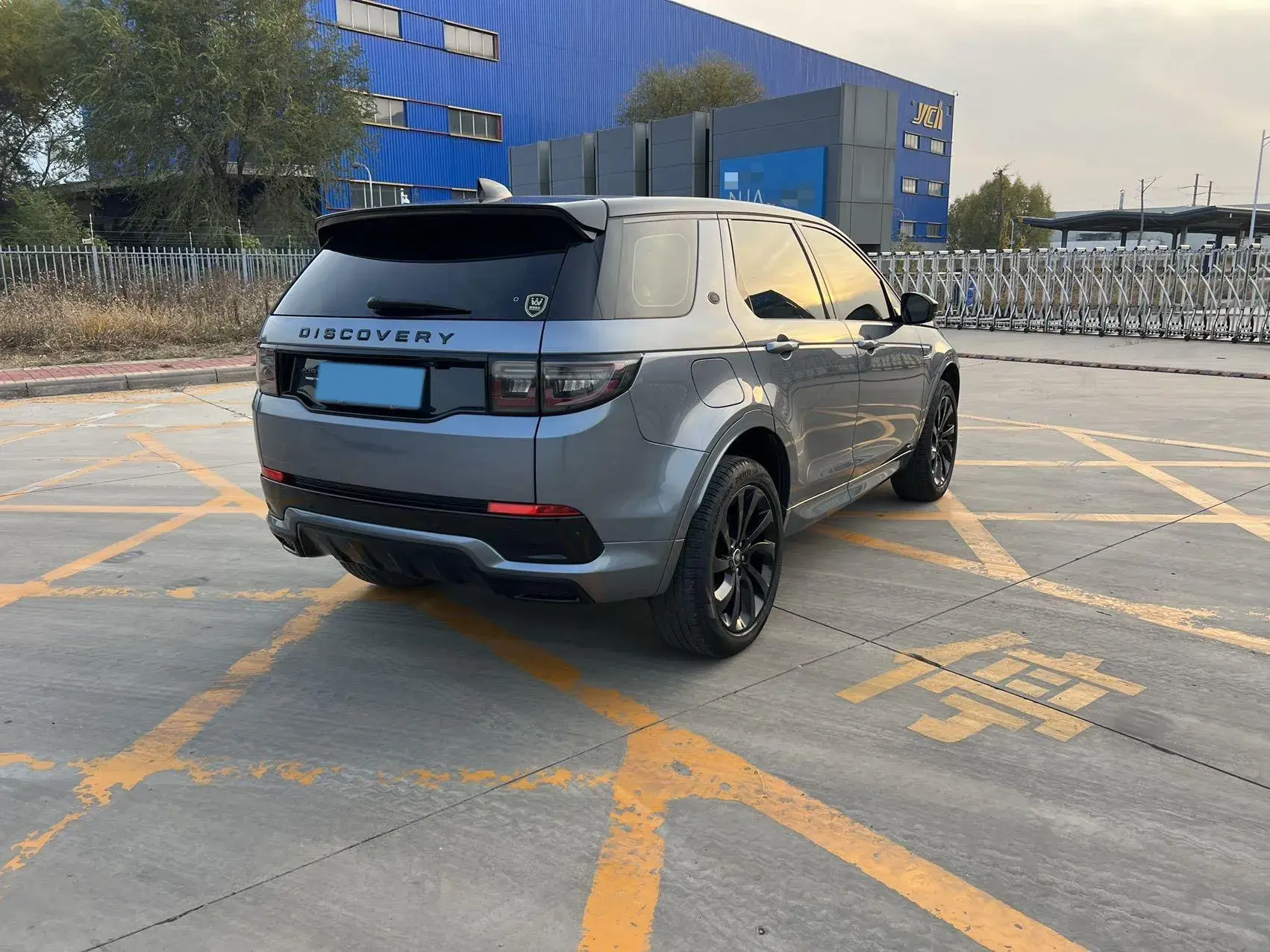 2020 LAND ROVER thumbnail 4