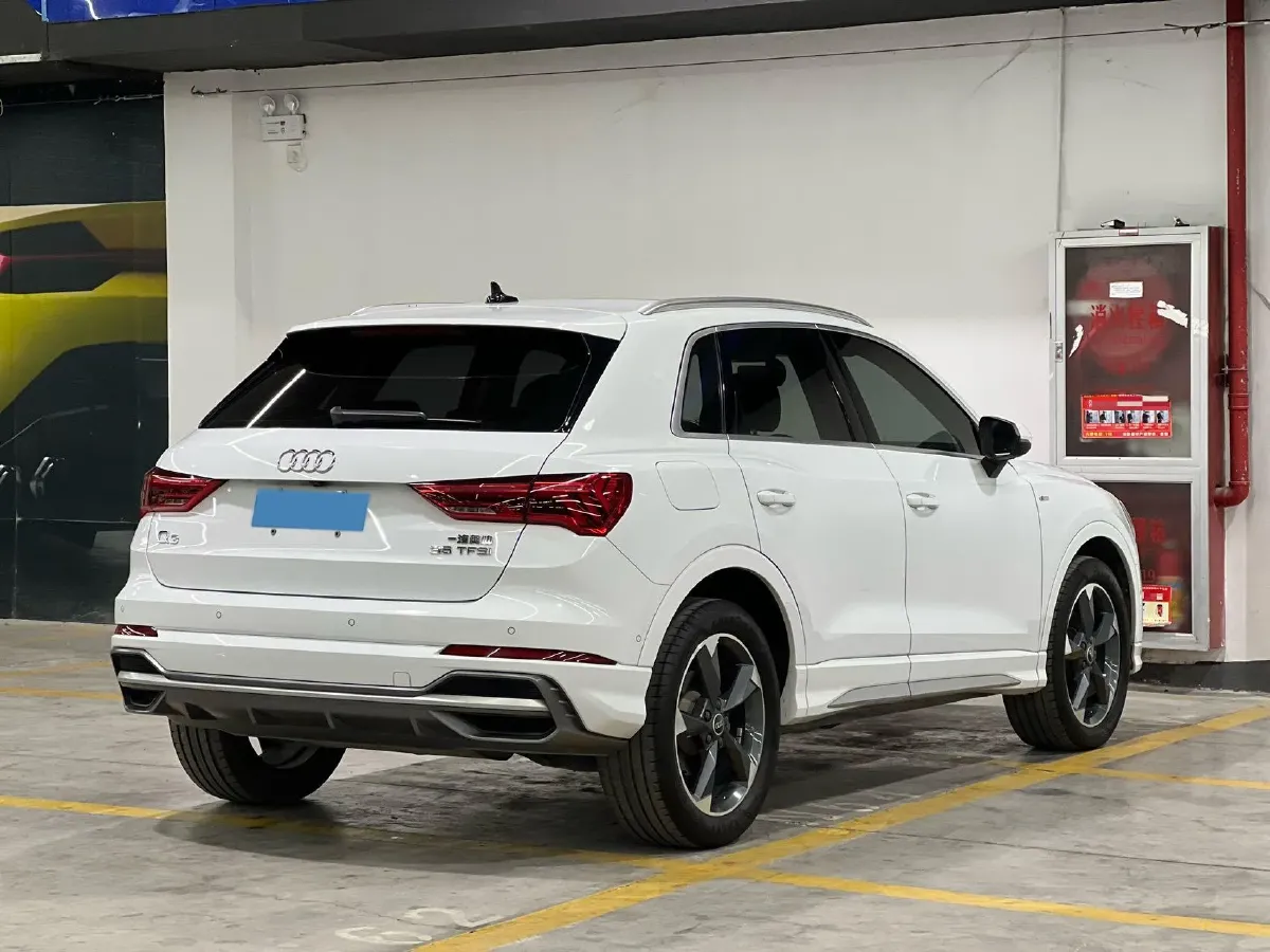 2021 Audi Q3 1.4T 150HP L4 7DCT,autocango,china used car exporter,china ev exporter,chinese used car exporter,chinese used ev exporter