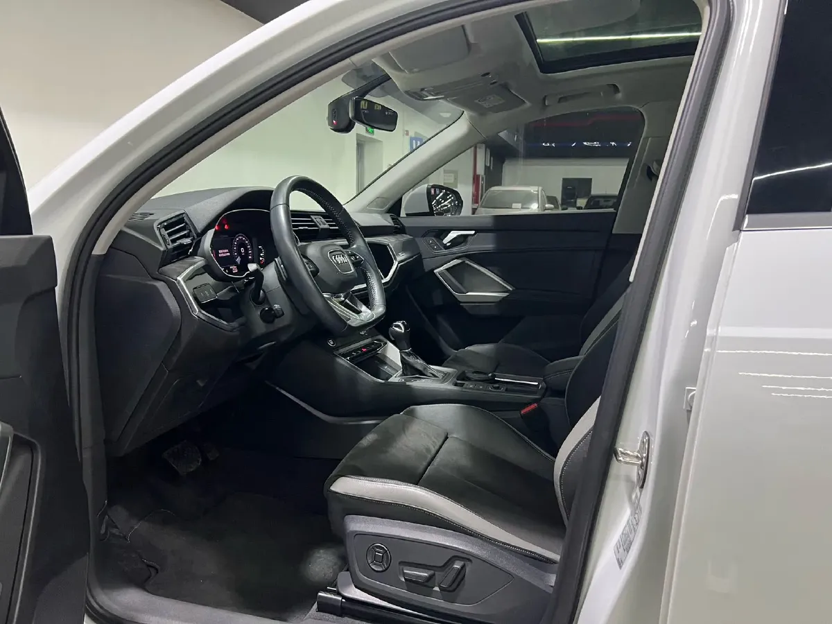 2021 Audi Q3 1.4T 150HP L4 7DCT,autocango,china used car exporter,china ev exporter,chinese used car exporter,chinese used ev exporter