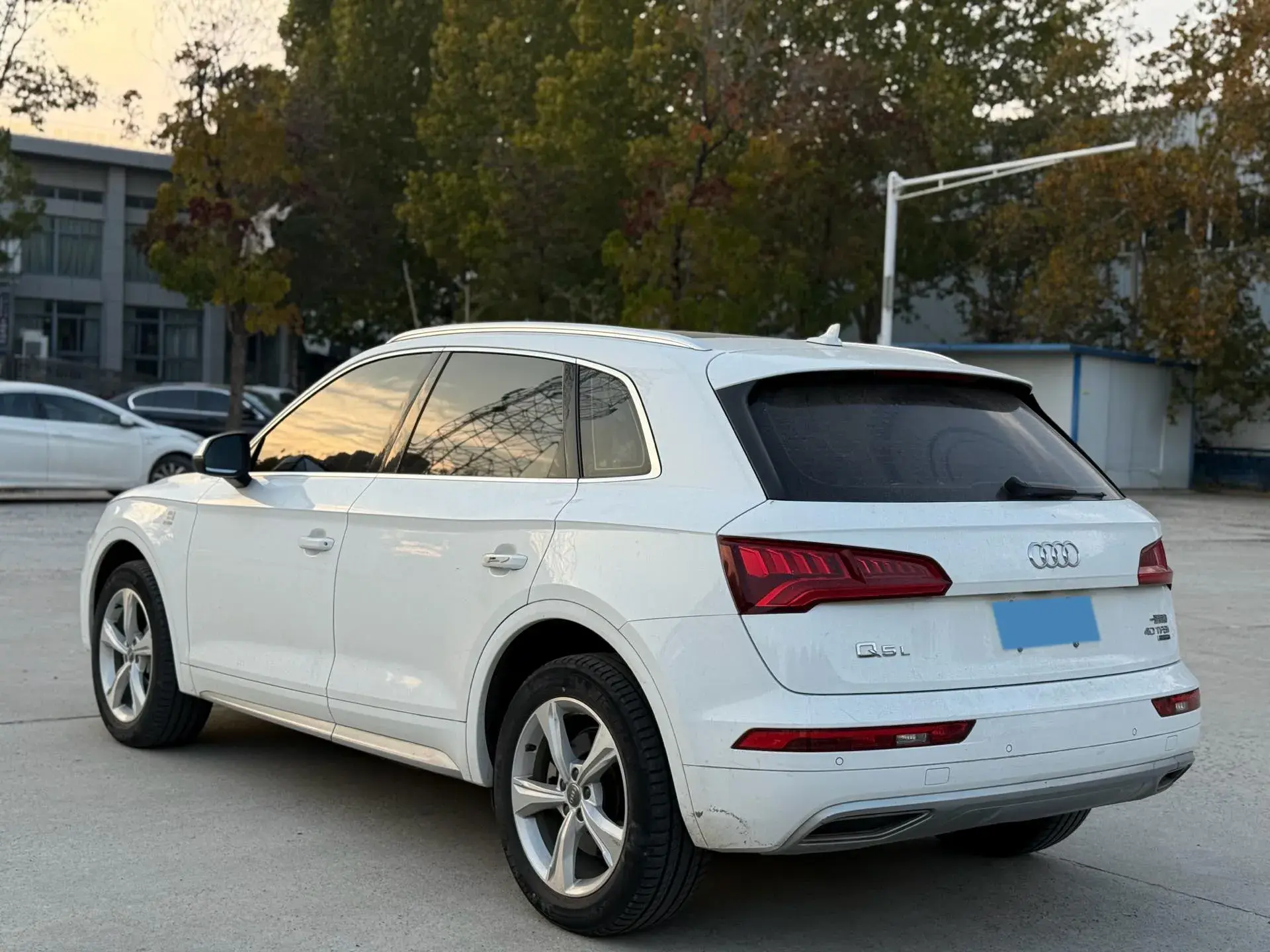 2020 AUDI Q5L thumbnail 4