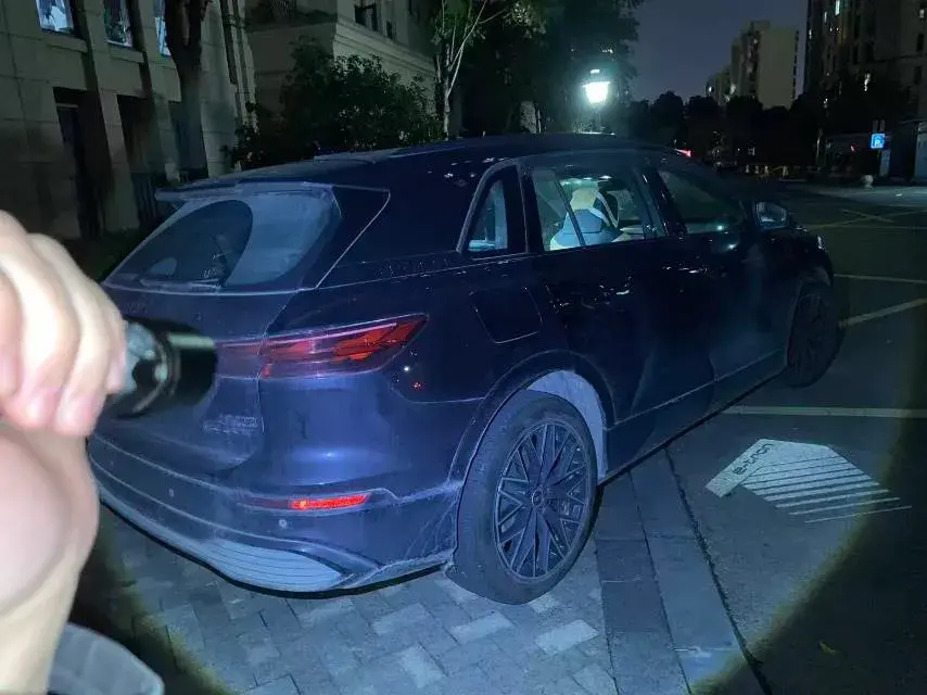 2022 AUDI Q5 thumbnail 2