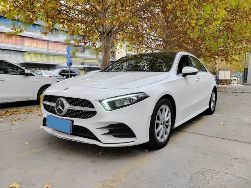 2020 MERCEDES-BENZ A view 1