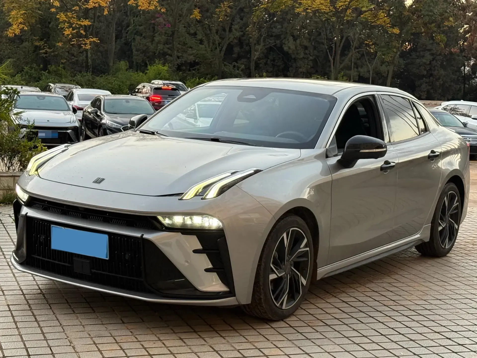 2023 LYNK&CO 03 view 1