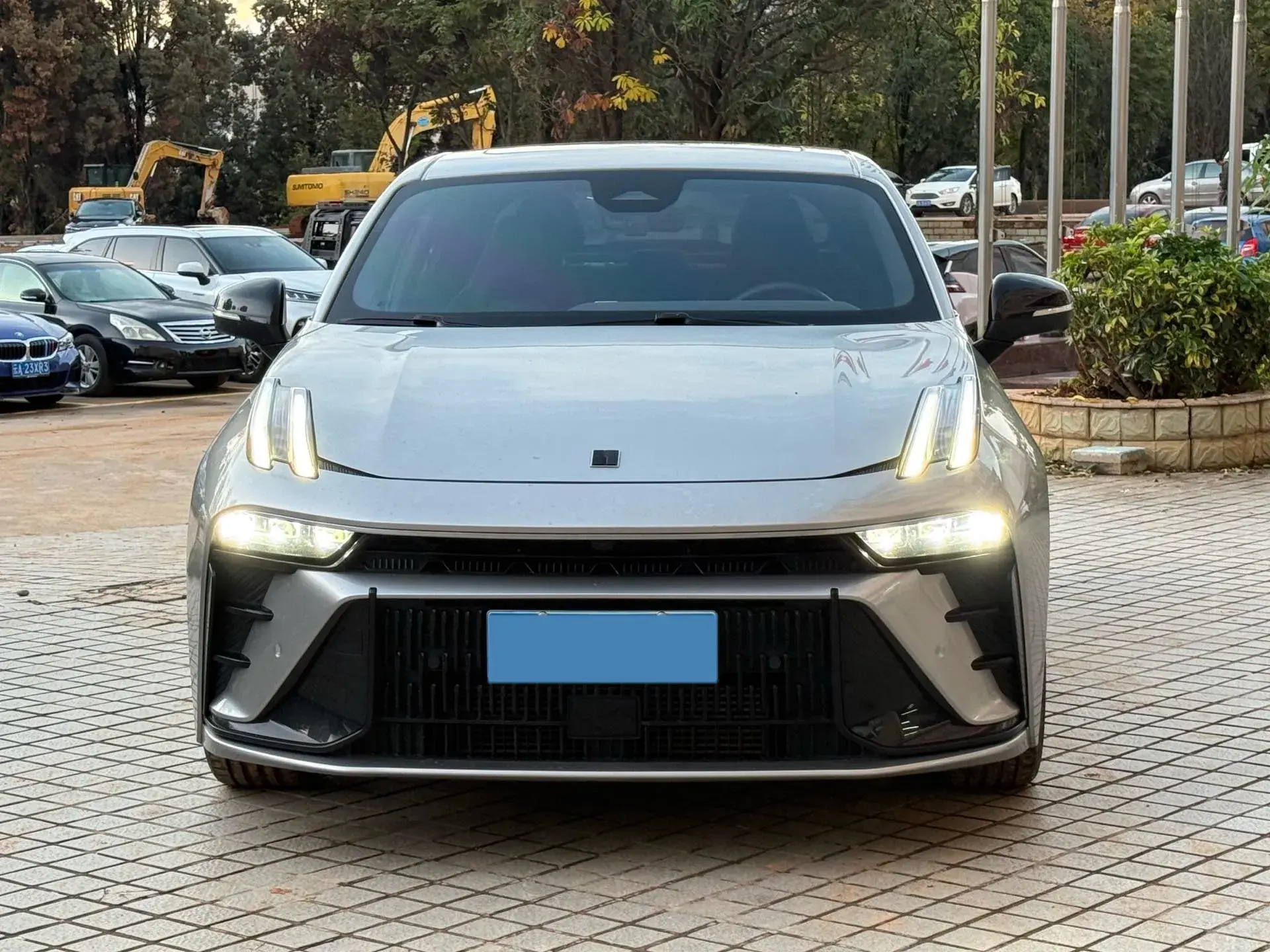 2023 LYNK&CO 03 thumbnail 2