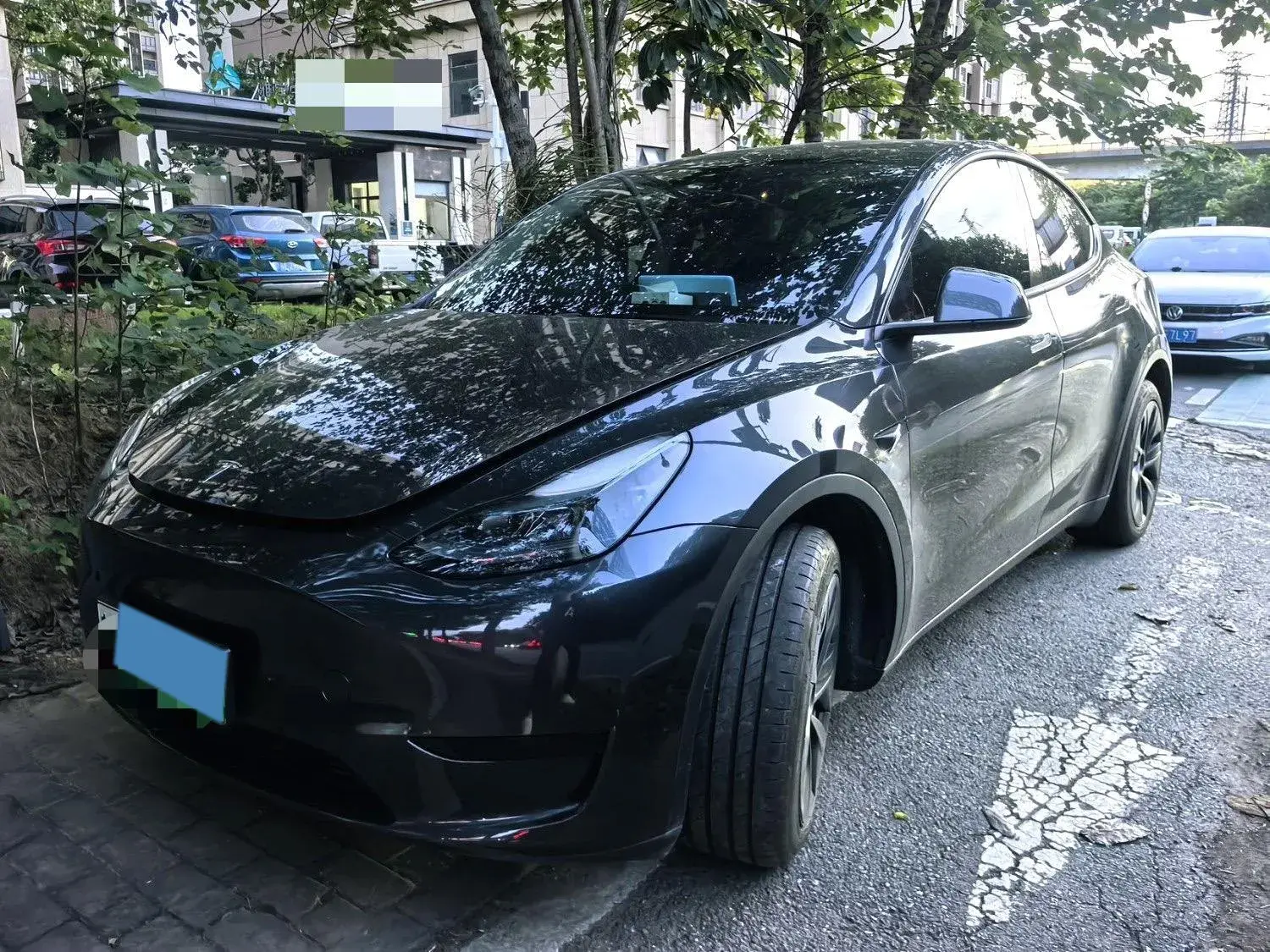 2024 TESLA MODEL view 1