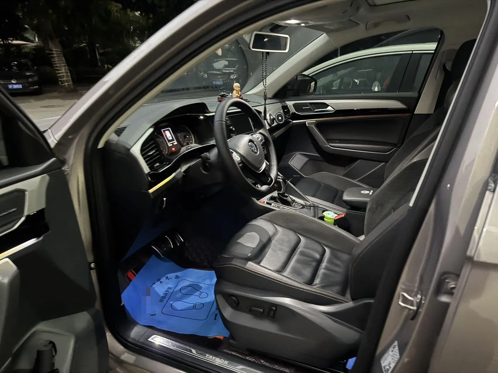 2019 VOLKSWAGEN TAYRON thumbnail 4