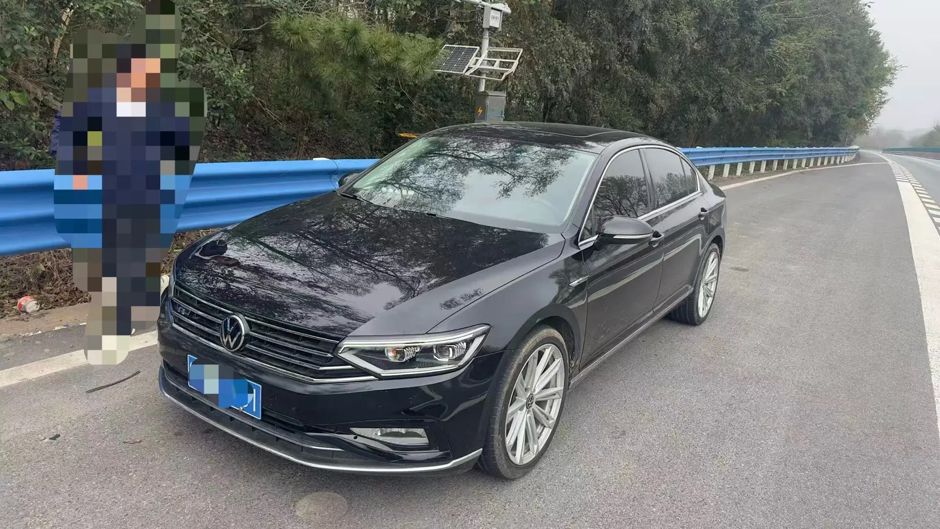 2020 VOLKSWAGEN MAGOTAN view 1