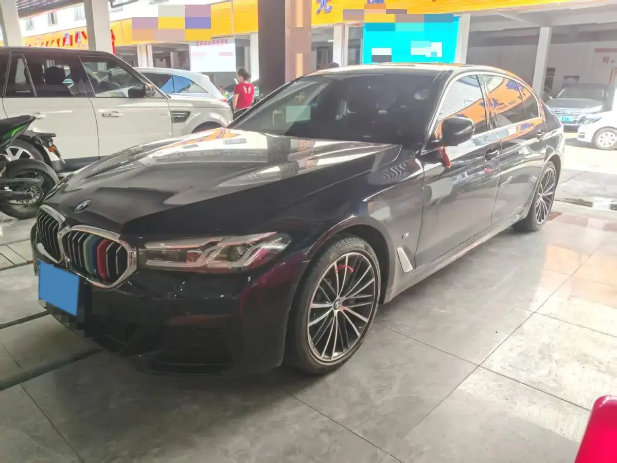2023 BMW 5 Series 2.0T 245HP L4 8AT