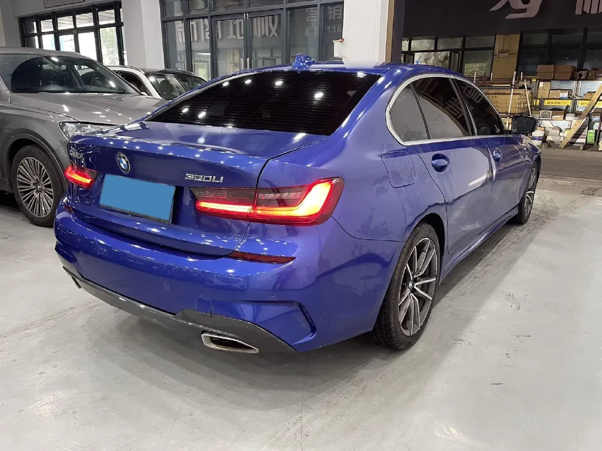 2022 BMW 3 Series 2.0T 156HP L4 8AT,autocango,china used car exporter,china ev exporter,chinese used car exporter,chinese used ev exporter