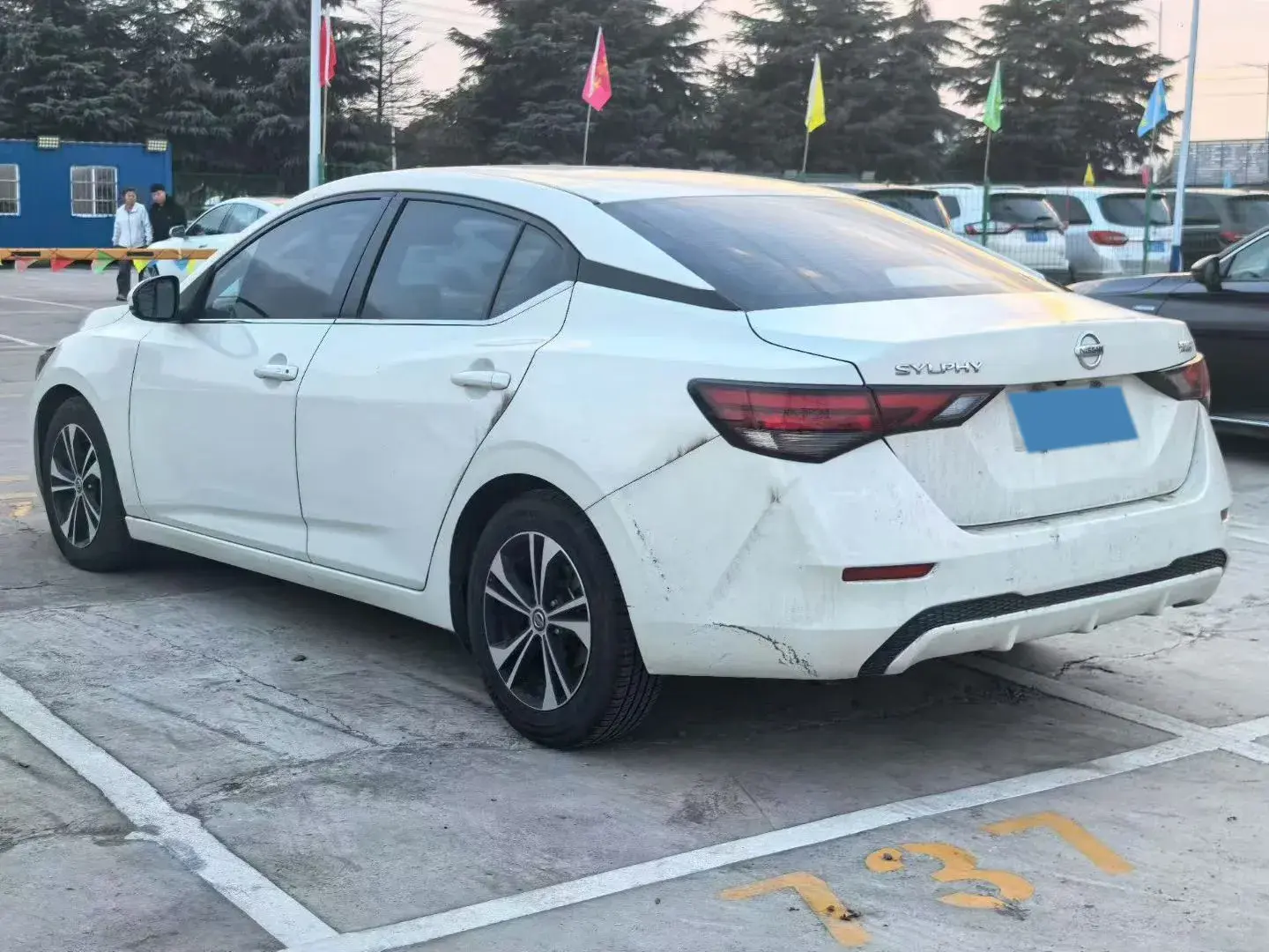 2021 NISSAN SYLPHY thumbnail 4