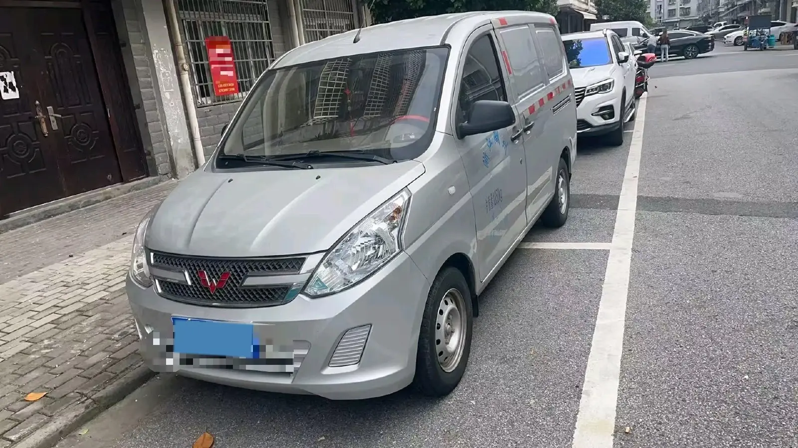 2019 WuLing RongGuang V 1.2L 82HP L4 5MT