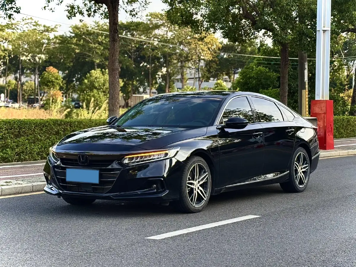 2022 Honda Accord 1.5T 194HP L4 CVT 2022 Honda Accord 1.5T 194HP L4 CVT