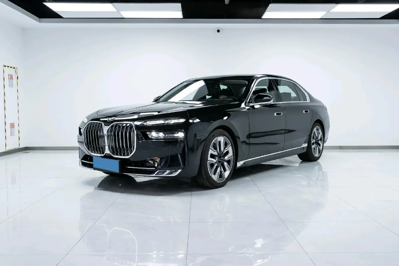 2023 BMW 7 Series 3.0T 381HP L6 8AT