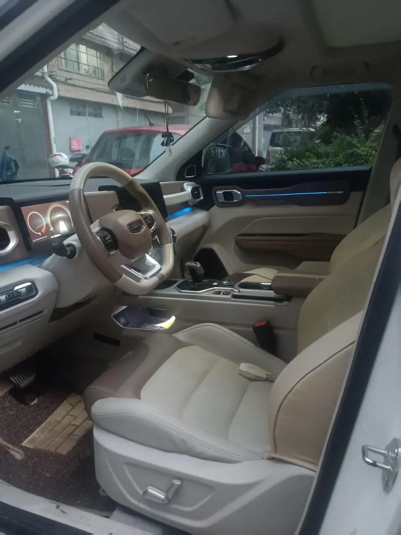 2020 GEELY ICON thumbnail 3