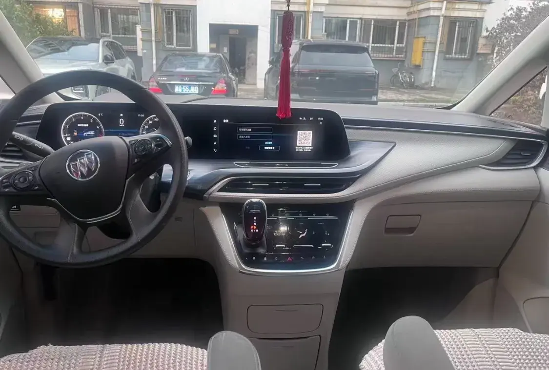 2022 BUICK GL8 thumbnail 3