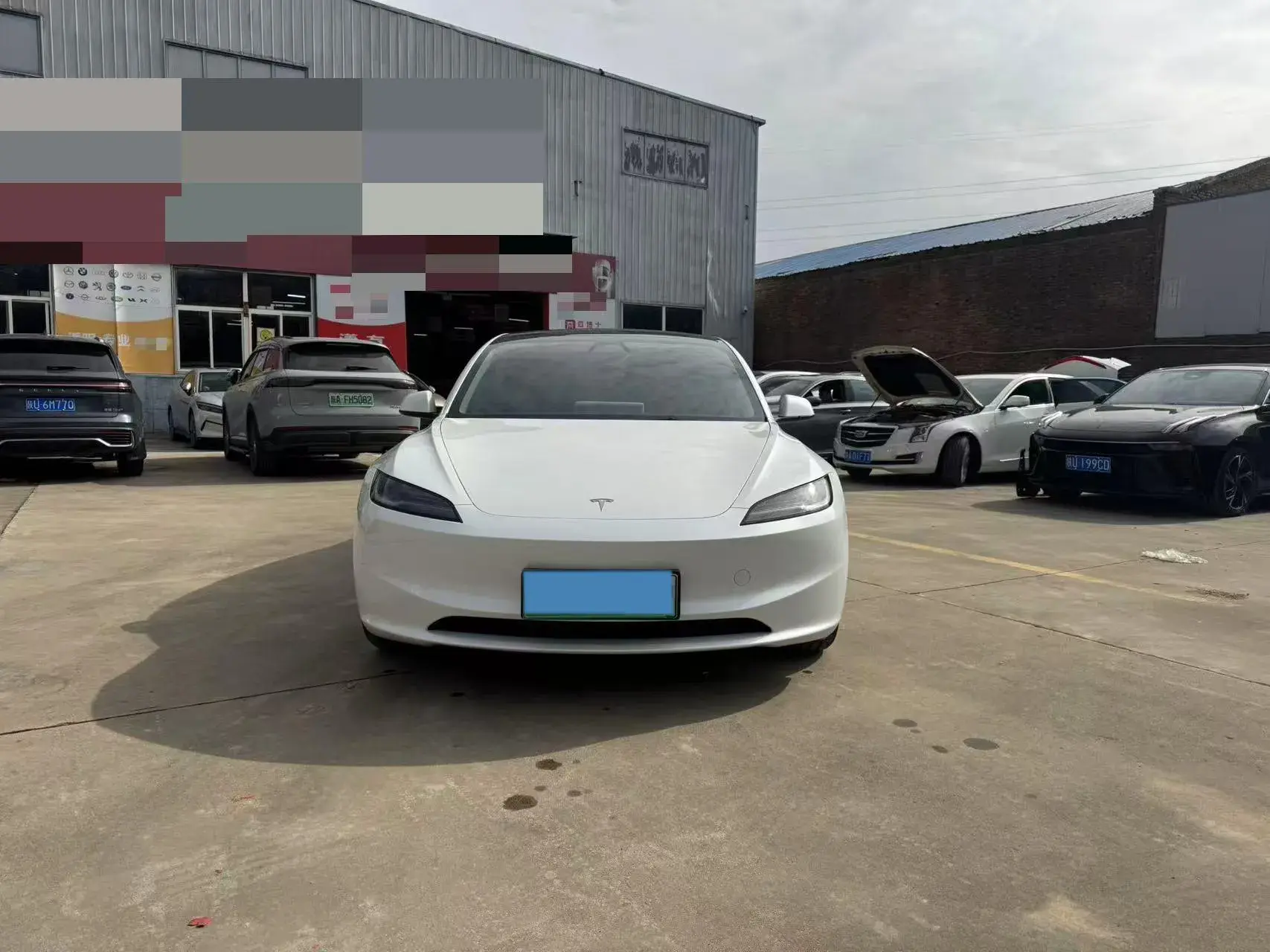 2025 TESLA MODEL thumbnail 2