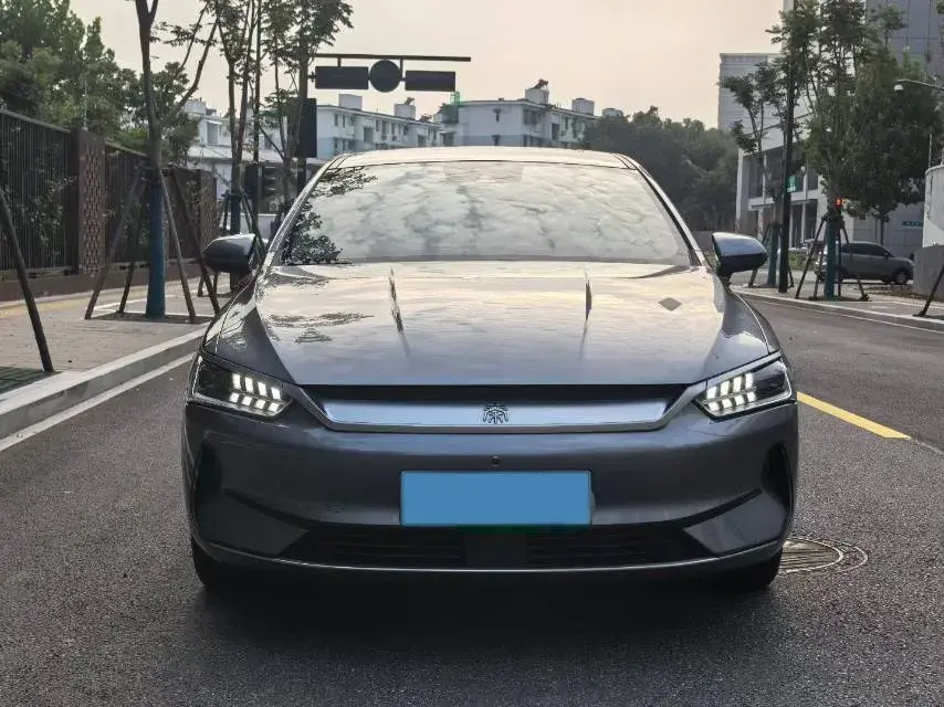 2021 BYD QIN thumbnail 2