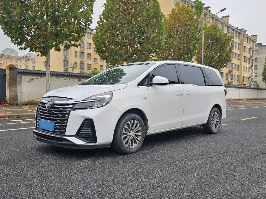 2022 BUICK GL8 view 1